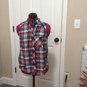 Plaid sleeveless top 🏮🏮BUNDLE 2/$5🏮